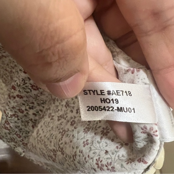 J. Crew Classic Secret Wash stretch cotton poplin shirt Large Floral Button Down - Picture 6 of 8